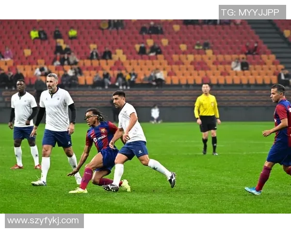 足球球星在比赛中遭对抗撞击掉牙比赛场面震撼球迷纷纷为其捏把汗